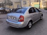 Hyundai Accent-4