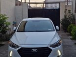 Hyundai Elantra-1