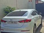 Hyundai Elantra-5