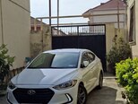 Hyundai Elantra-7
