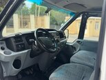 Ford Transit-13