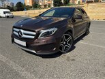 Mercedes GLA 200-1