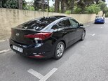 Hyundai Elantra-9