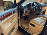 Volkswagen Touareg-8