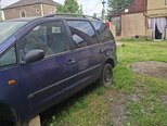 Ford Galaxy-2