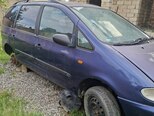 Ford Galaxy-4