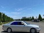 Mercedes E 320-4