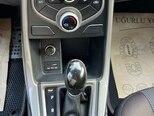 Hyundai Elantra-15