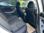 Hyundai Elantra-9