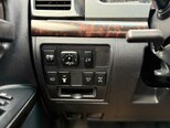 Toyota Land Cruiser-18