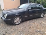 Mercedes E 240-3