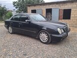 Mercedes E 240-4