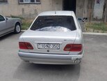 Mercedes E 230-6