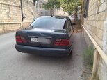 Mercedes E 220-4