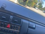 Mercedes E 320-11