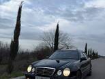 Mercedes E 240-12