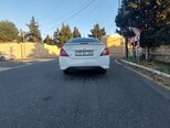 Nissan Sunny-2