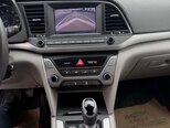 Hyundai Elantra-10