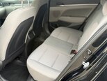Hyundai Elantra-14
