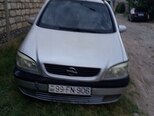 Opel Zafira-1