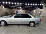 Mercedes E 220-6