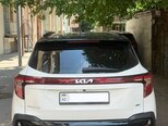 Kia Seltos-6
