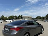 Hyundai Elantra-7