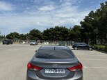 Hyundai Elantra-6