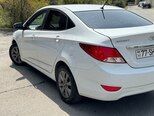 Hyundai Accent-2