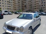 Mercedes E 240-2
