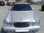 Mercedes E 240-4