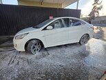 Hyundai Accent-2