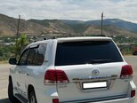 Toyota Land Cruiser-11