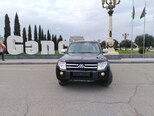 Mitsubishi Pajero-1