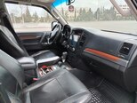 Mitsubishi Pajero-3