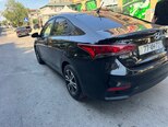 Hyundai Accent-11