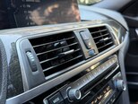 BMW 330e-11