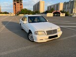 Mercedes C 220-1
