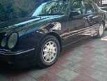 Mercedes E 240-4