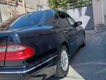 Mercedes E 240-7