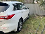 Infiniti JX35-3
