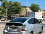 Toyota Prius-4