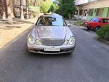 Mercedes E 240-1
