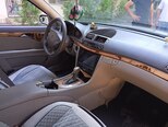 Mercedes E 240-4
