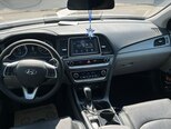 Hyundai Sonata-15