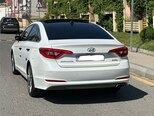 Hyundai Sonata-5