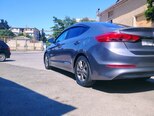 Hyundai Elantra-8