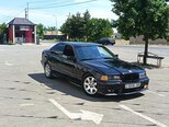 BMW 320-1