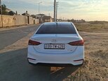 Hyundai Accent-5