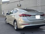 Hyundai Elantra-9